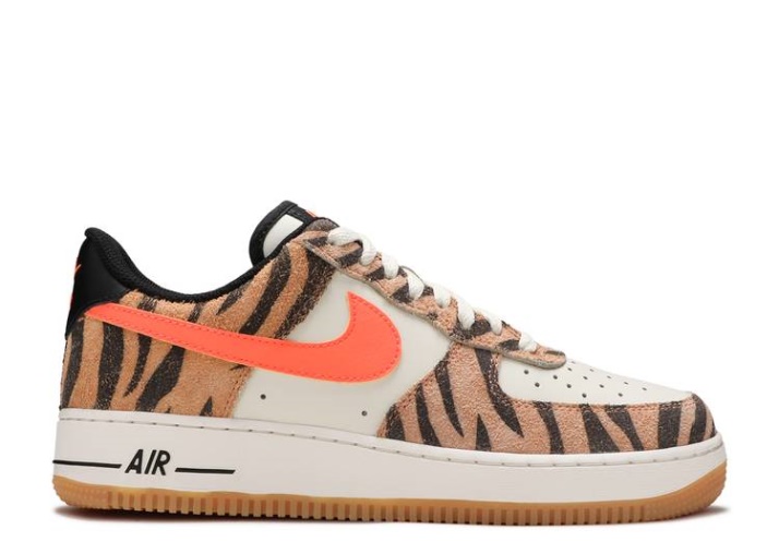 Nike Air Force 1 Low Premium - Rayas Daktari