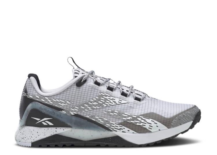 Reebok Mujer Nano X1 Aventura - Blanco Negro
