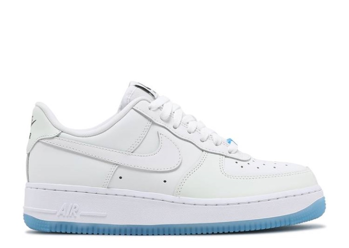 Nike Wmns Air Force 1 '07 Lx - Reactivo Uv