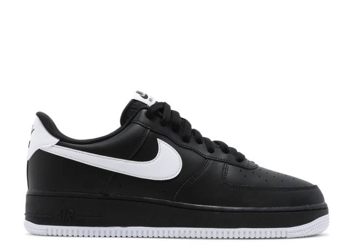 Nike Air Force 1 - 07 Negro/blanco