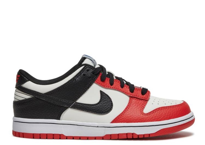 Nike Nba X Dunk Low Emb Gs - 75 Aniversario Vela/negro/chile Rojo/negro