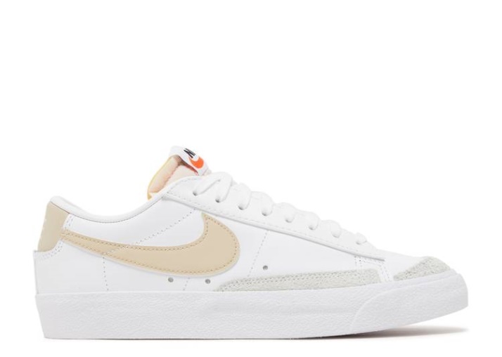 Nike Wmns Blazer Low '77 - Blanco Coral Pálido