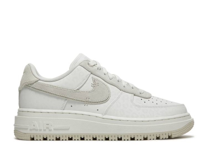 Nike Air Force 1 Luxe - Triple Blanco