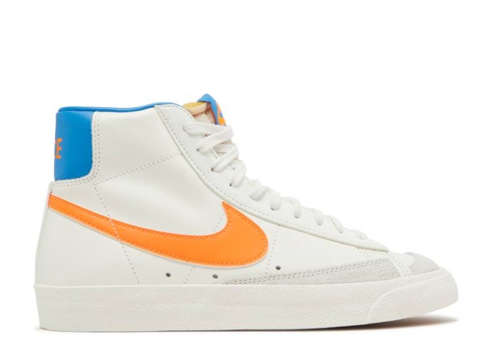 Nike Wmns Blazer Mid '77 - Total Orange