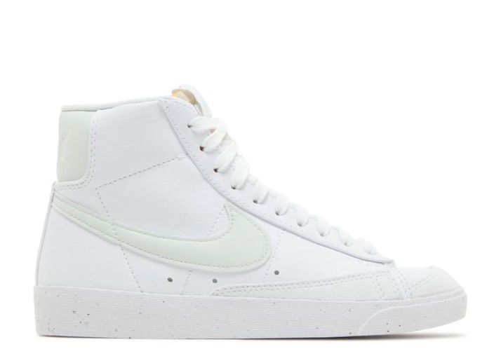 Nike Wmns Blazer Mid '77 Next Nature - Blanco Apenas Verde
