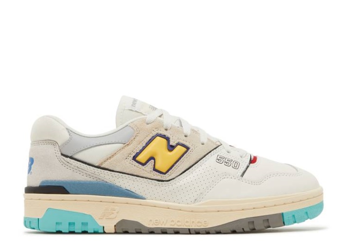 New Balance 550 - Blanco Surf