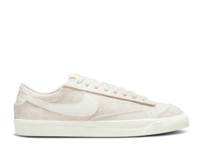 Nike Wmns Blazer Low '77 Se - Bordado De Flores