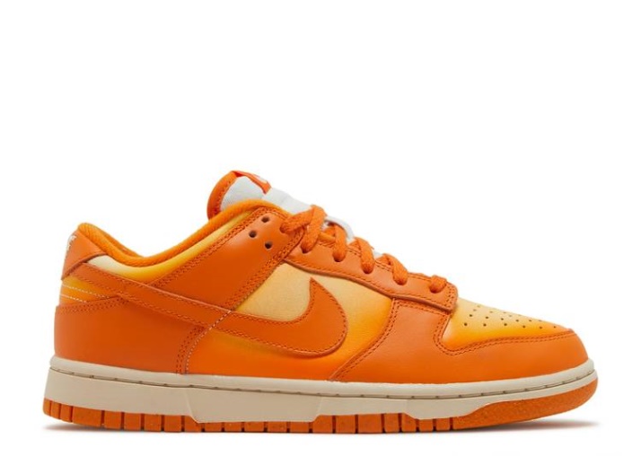 Nike Wmns Dunk Low - Naranja Magma