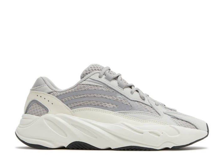 Adidas Yeezy Boost 700 V2 - Estática