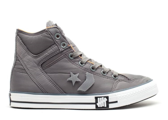 Converse Hombre Pobre X Arma Hola - Gris